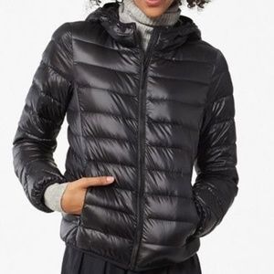 NWOT Uniqlo Ultra Light Down Jacket with Hood